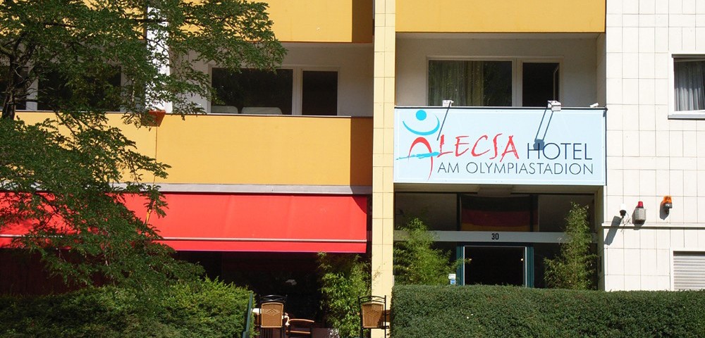 Alecsa-Hotel-Außenansicht Direktansicht